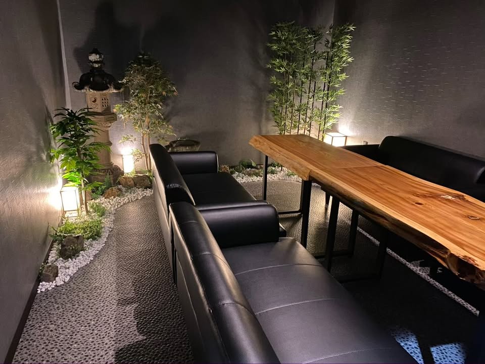 個室&カラオケBar 和らり 店内 3