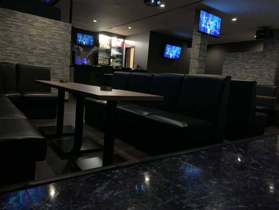 個室&カラオケBar 和らり 店内 4